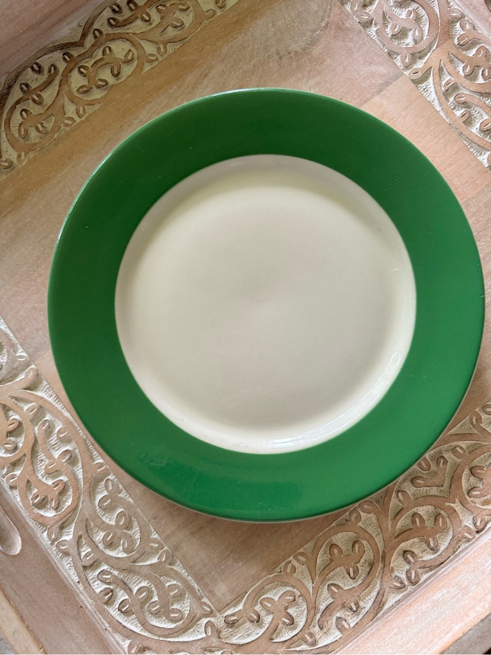 Cream Center Dinner Plate with Green Rim - Home Dining